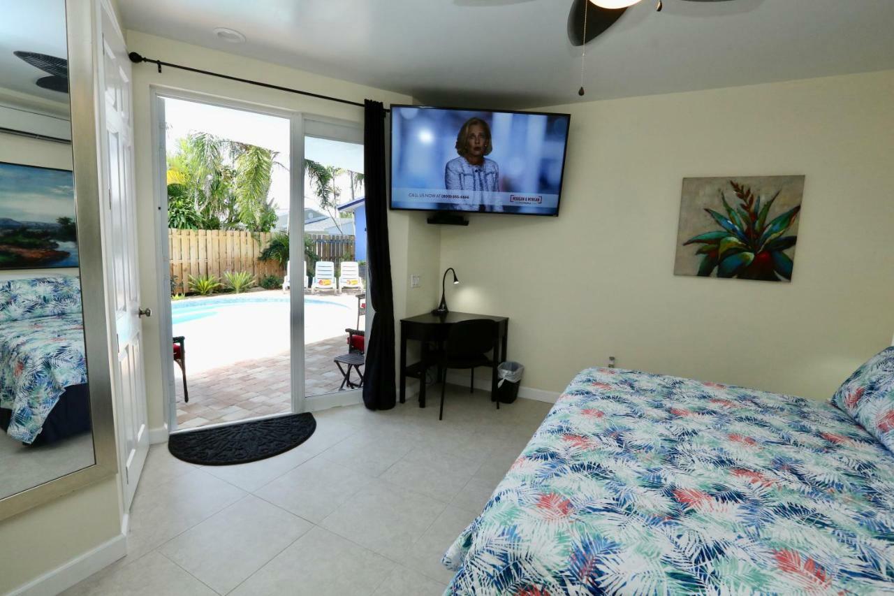 Fantasy Island Inn, Caters To Men Wilton Manors Экстерьер фото